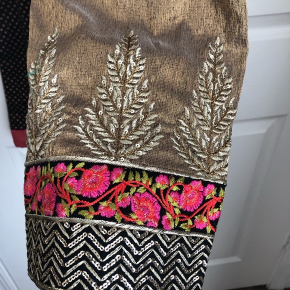 Pakistani branded formal 3 piece - Picture 9 of 14